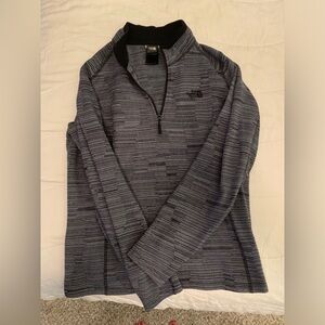 North face fleece women’s size large